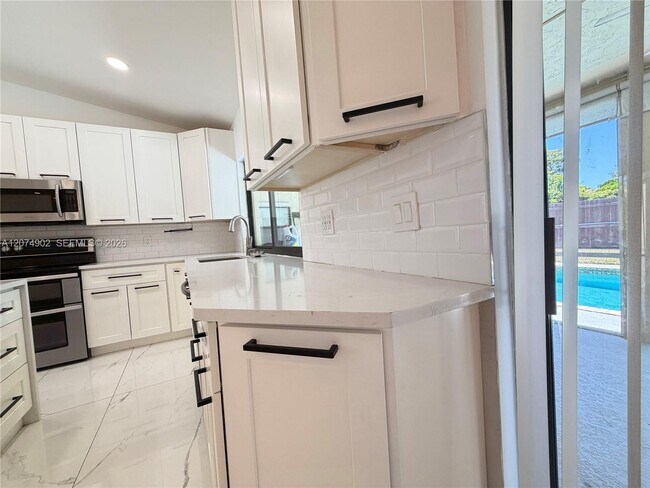 Foto del edificio - 20888 Sugarloaf Ln