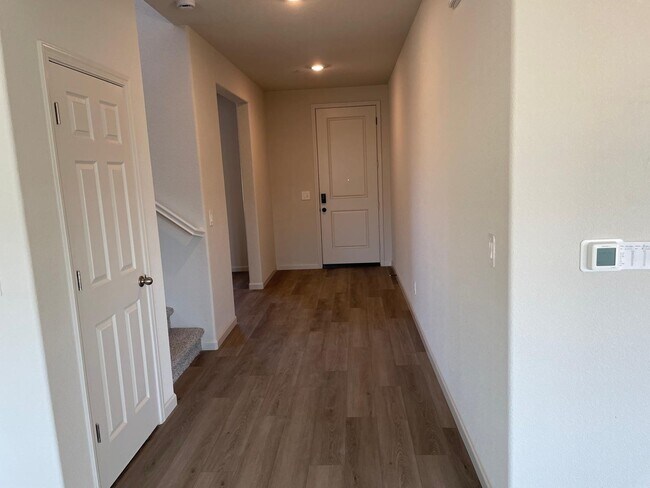 Foto del edificio - 2943 Girdwood St