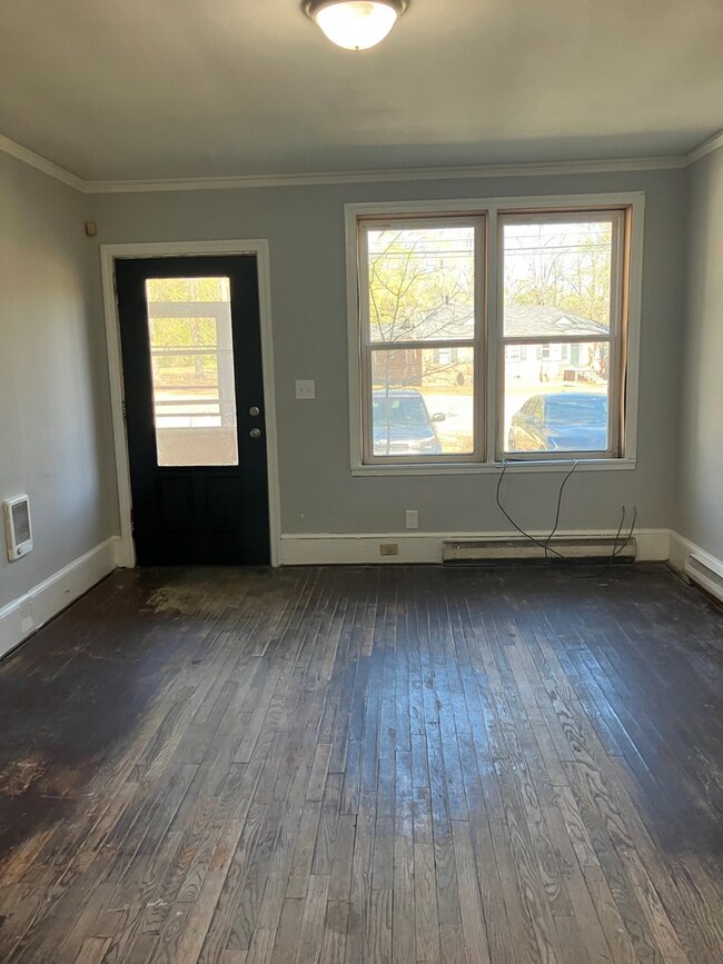 Building Photo - 304 Loring Dr