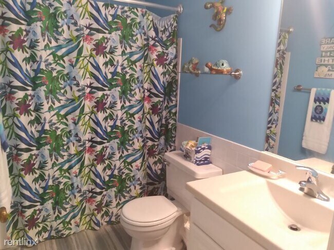 Foto del edificio - 1 br, 1 bath Condo - 3606 Lakeshore Dr