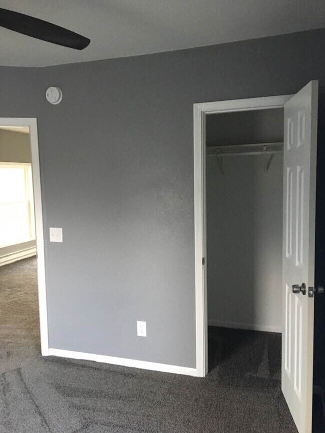 Foto del edificio - 212 S Albert Ave