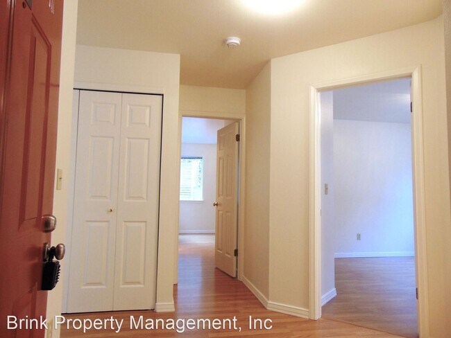 Foto del edificio - 2 br, 2 bath House - 455 Newport Way NW, #204