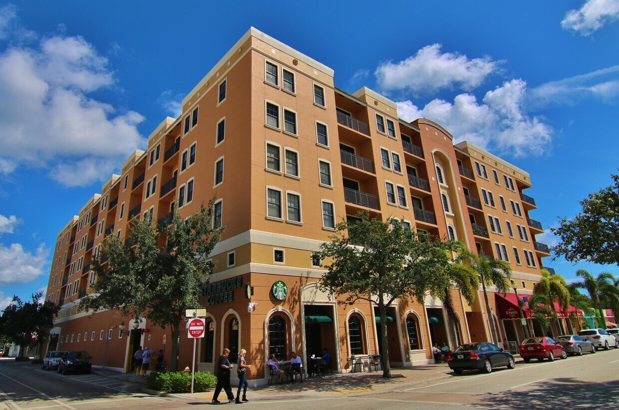 511 Lucerne Ave Unit 514, Lake Worth, FL 33460 Condo for Rent in Lake