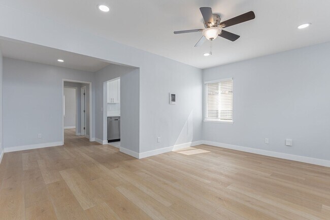 Foto del edificio - 3168-3170 Mandan Way