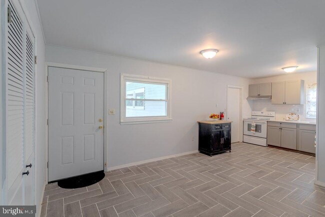 Foto del edificio - 9 Bloomfield Ln