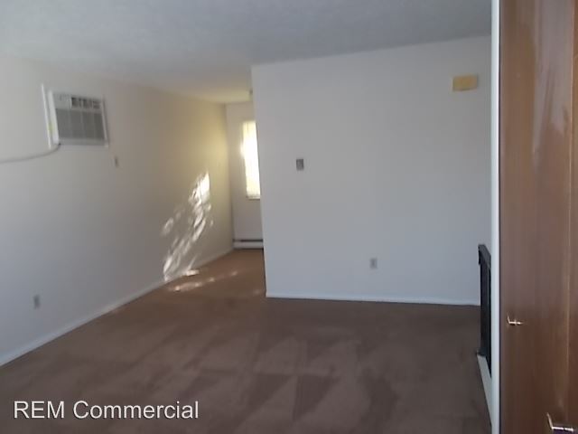 Foto del edificio - 1736 Woodlawn Ave NW