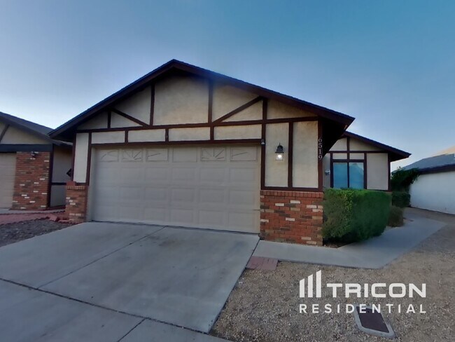 Building Photo - 6519 W Poinsettia Drive Glendale AZ