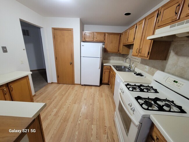 Building Photo - 162 Stirling Ln