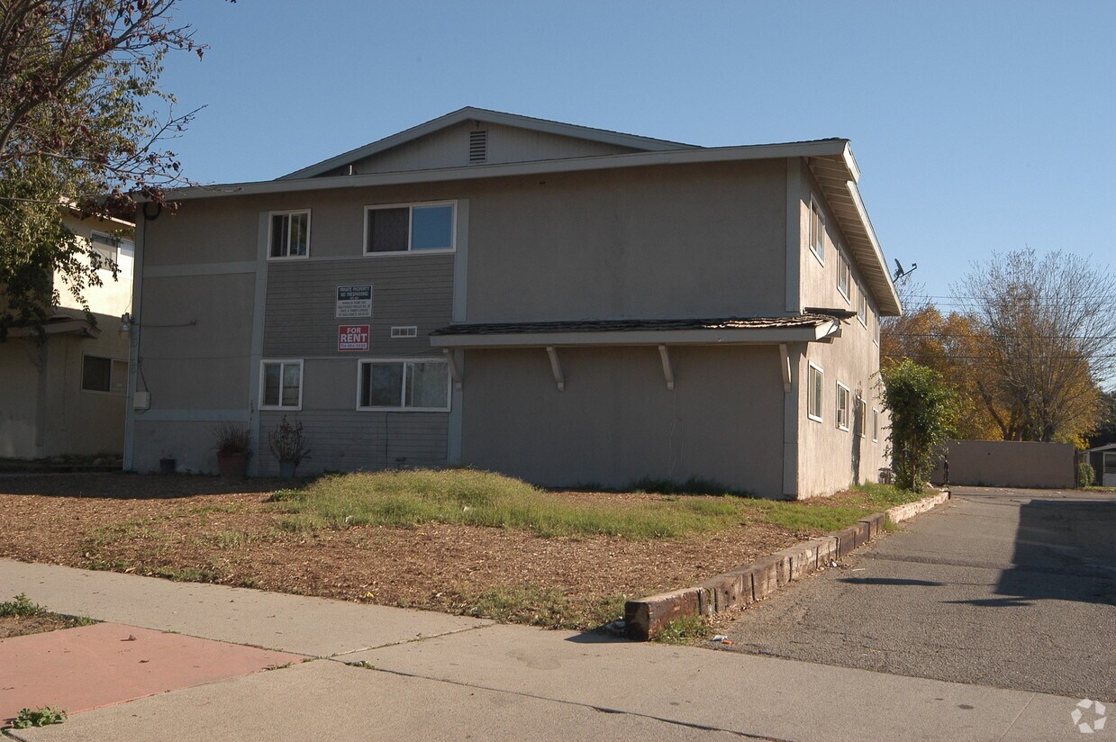 Primary Photo - 516 N Parkside Ave