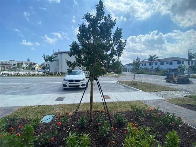 Foto del edificio - 575 NE 208th Terrace