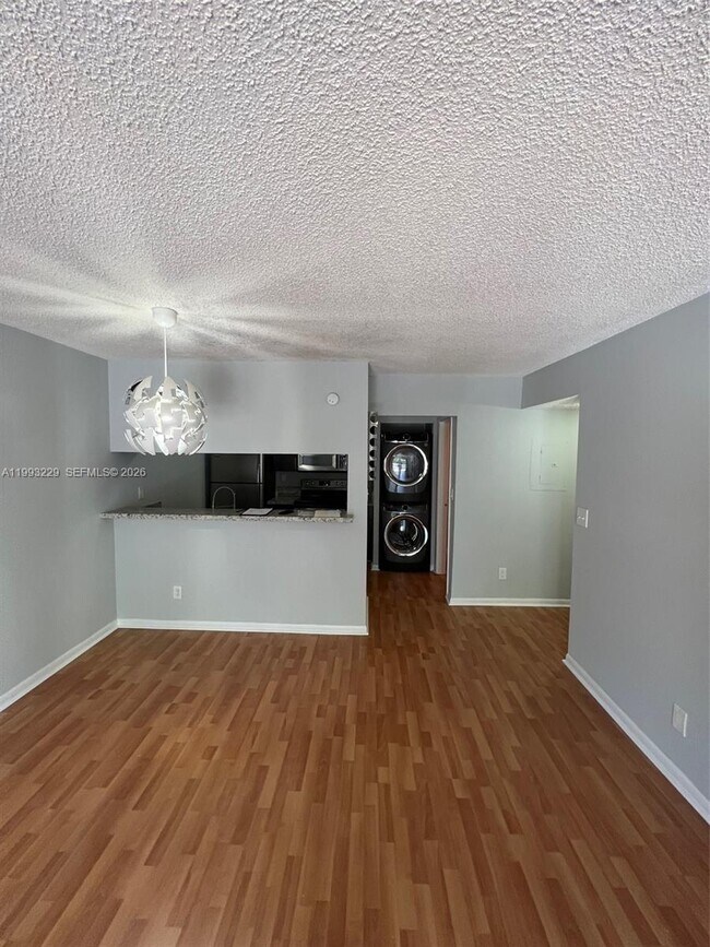 Foto del edificio - 11232 SW 12th St