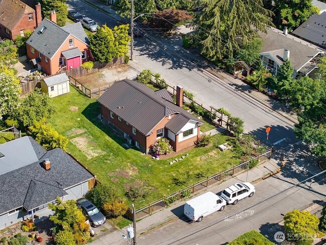 Building Photo - 9002 12th Ave NE
