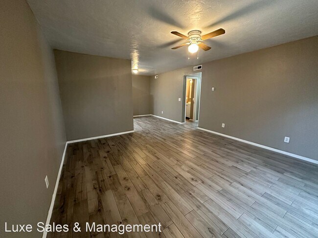Foto del edificio - 2 br, 2 bath House - 6016 NW Expressway Un...