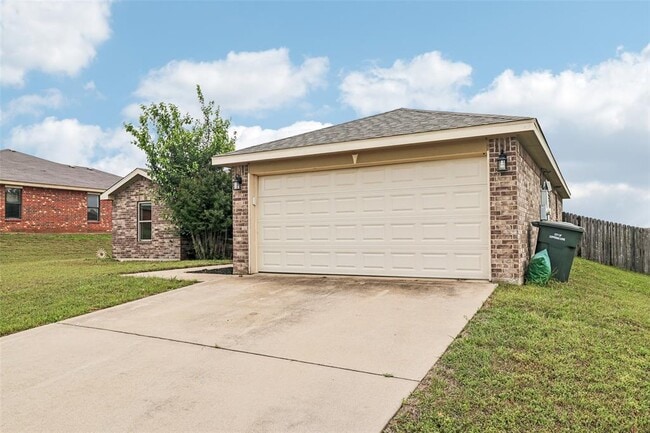 Building Photo - 1309 Marlee Cir