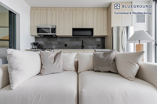 Foto del edificio - 1400 W Randolph St