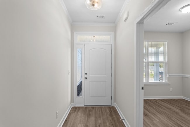 Foto del edificio - 8132-8132 Snelling Dr