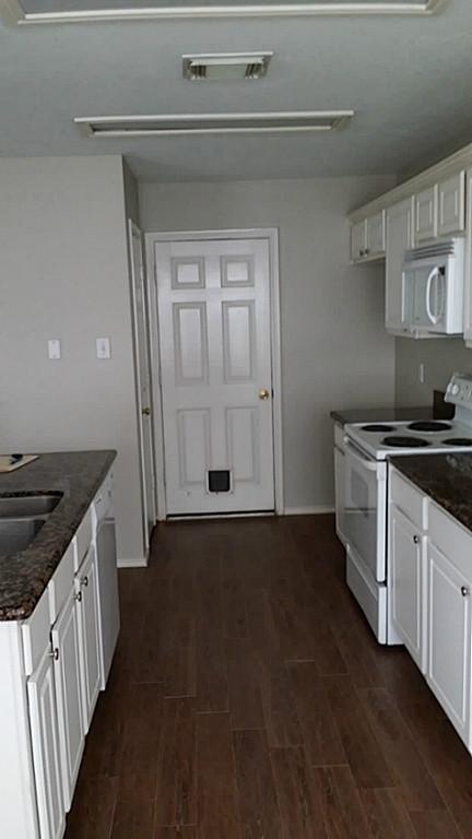 Foto del edificio - 46 Wineberry Pl