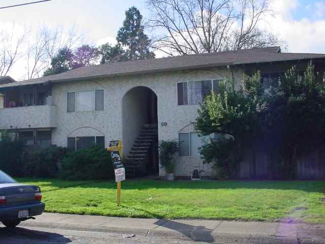 Primary Photo - 29 Cameo Dr