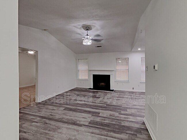 Building Photo - 128 Lake Terrace