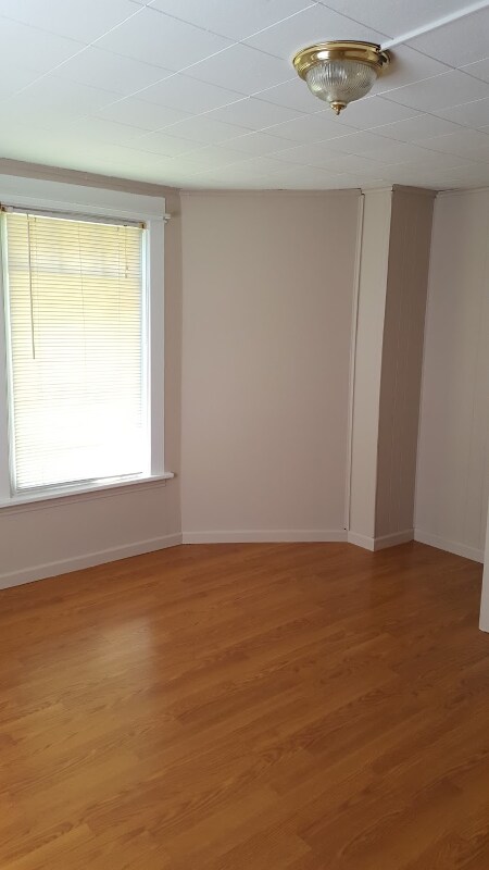 Foto del edificio - 421 Red Lake Blvd