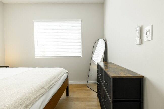 Foto del edificio - 8781 Blue Boy Ln