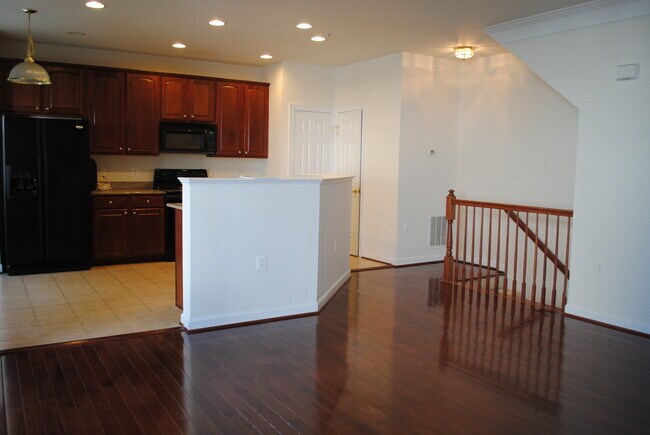 Building Photo - 13661 Venturi Ln