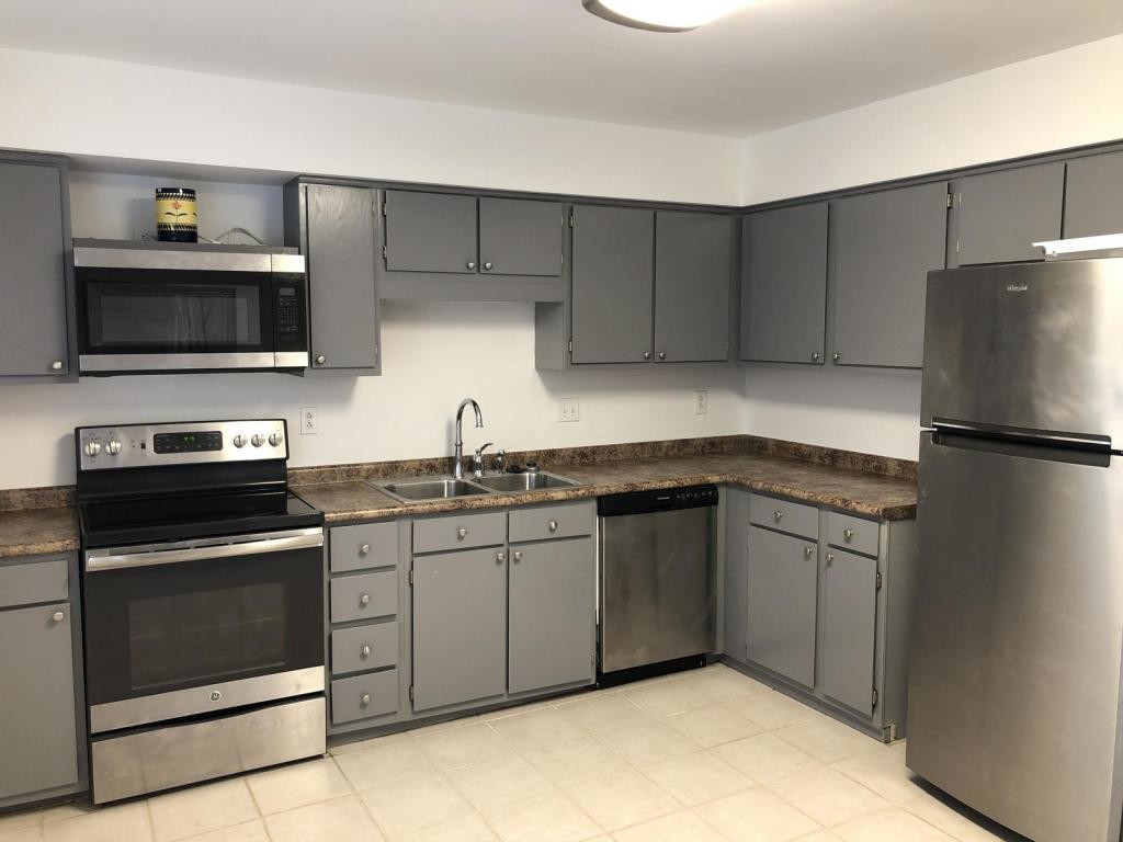 Foto principal - 800 Fargo St Unit C6