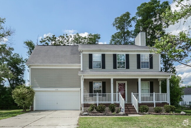 Building Photo - 15734 De Havilland Dr