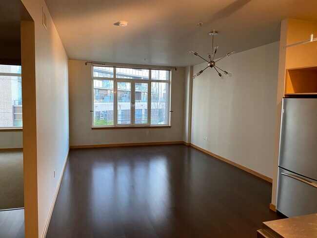 Building Photo - 1255 NW 9th Ave
