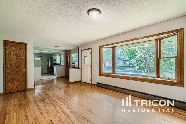 Foto del edificio - 619 3rd Ave E