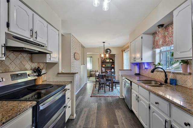 Foto del edificio - 402 Kenway St