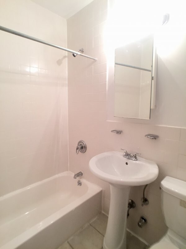 Building Photo - 474 W 146th St
