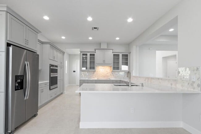 Foto del edificio - 5579 Liberty Ln