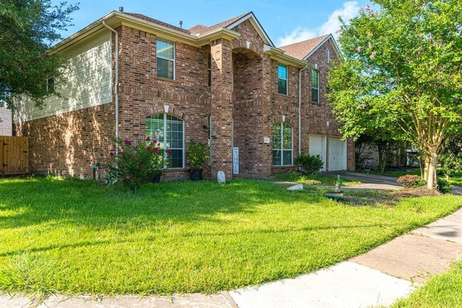 Building Photo - 8303 Hayden Cove Dr
