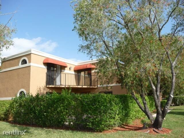 Primary Photo - 3 br, 3 bath Townhome - 8230 Severn Dr Apt C