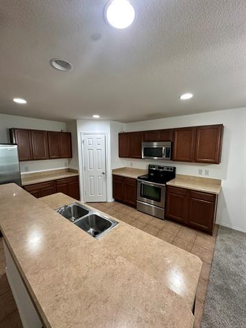 Building Photo - 5704 Sapphire Pool Trail