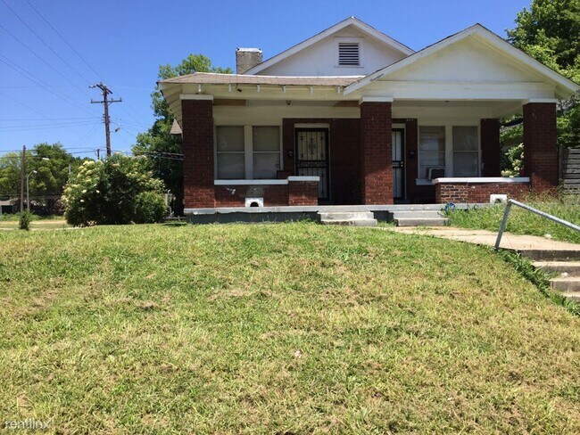 Building Photo - 2 br, 1 bath Duplex - 1066 Greenlaw Avenue 2