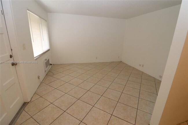 Foto del edificio - 59 NW 37th St