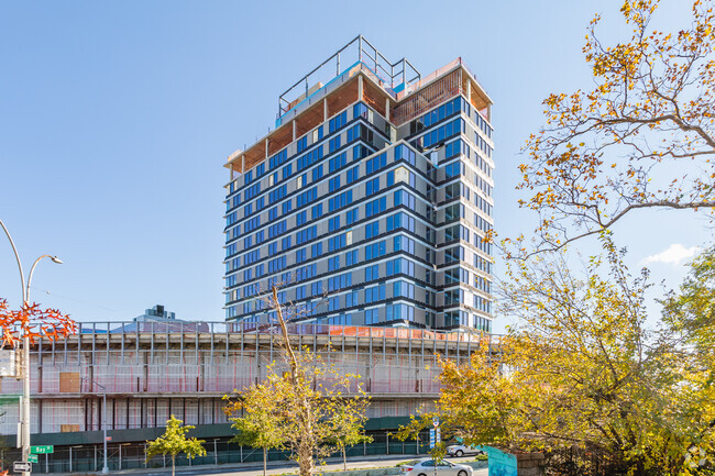 Foto del edificio - Lighthouse Point Apartments