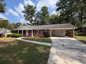 Building Photo - 105 Coker Dr