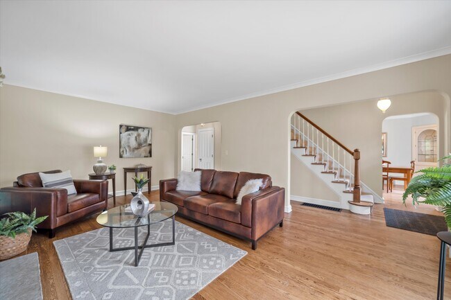 Building Photo - 4821 W Elmdale