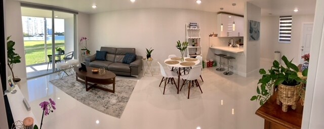 Foto del edificio - 2929 Point East Dr