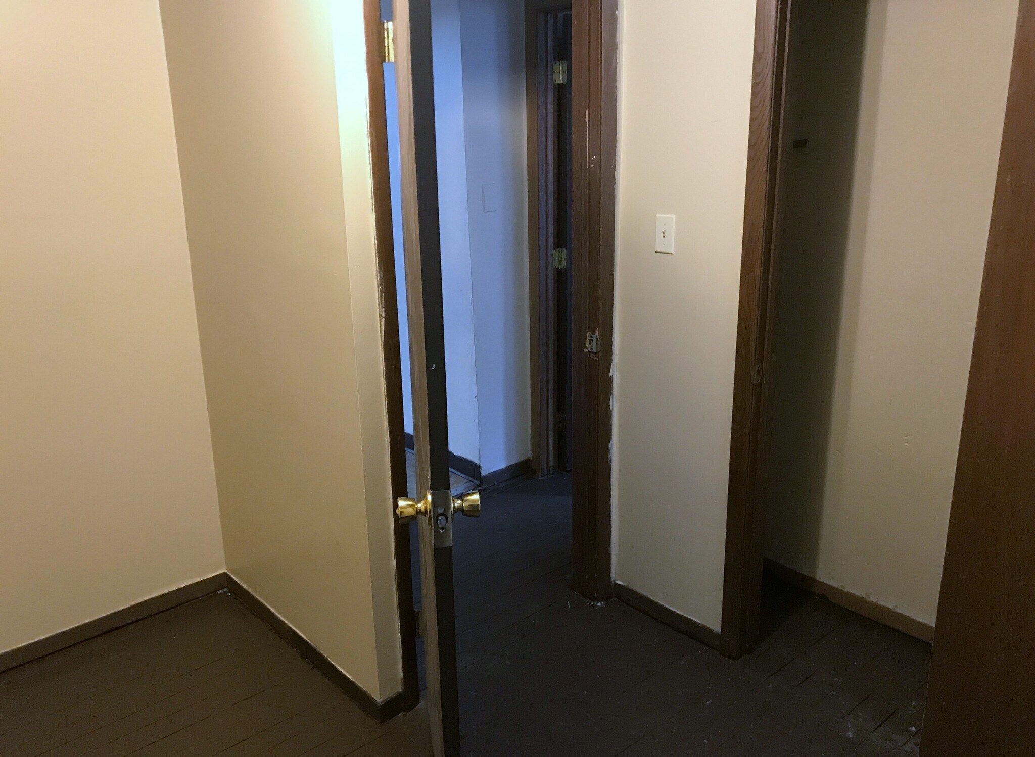 44 S Bates St Akron, OH 44303 – photo 3