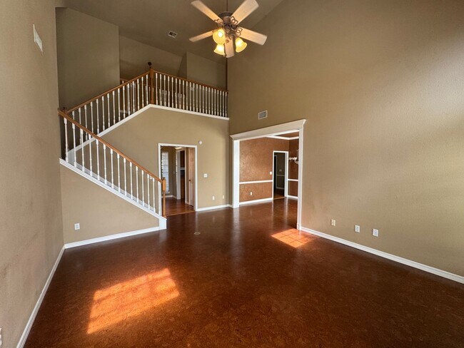 Foto del edificio - BIXBY - 4 Bedroom, 2.5 baths, 2 car garage - BIXBY