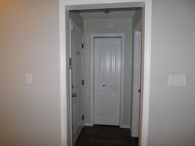 Foto del edificio - 3 bedroom in Crestwood S/D