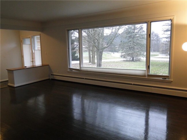 Building Photo - 32783 Biddestone Ln