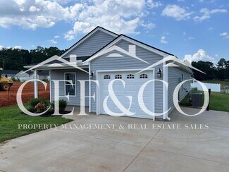 Building Photo - 500 Molly Parker Ln