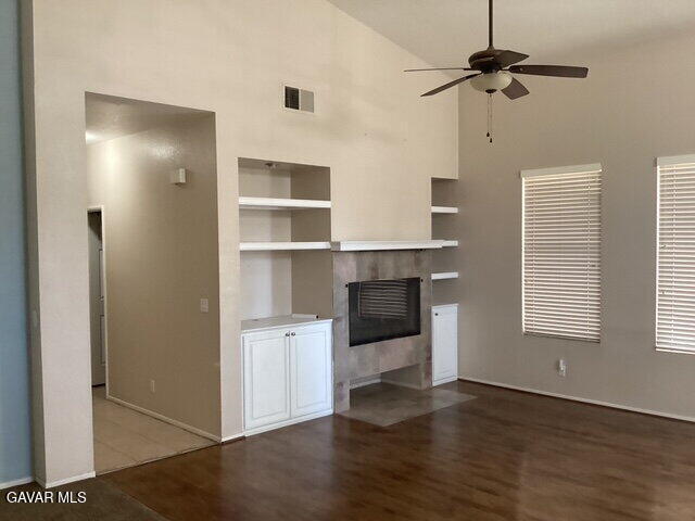Foto del edificio - 43356 Honeybee Ln