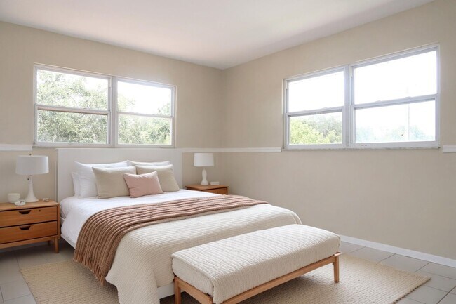 Foto del edificio - 2 bedroom, 2 bathroom Townhome for Rent in...