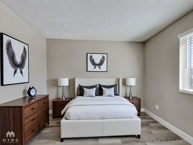 Foto del edificio - 2132 W Glenrosa Ave